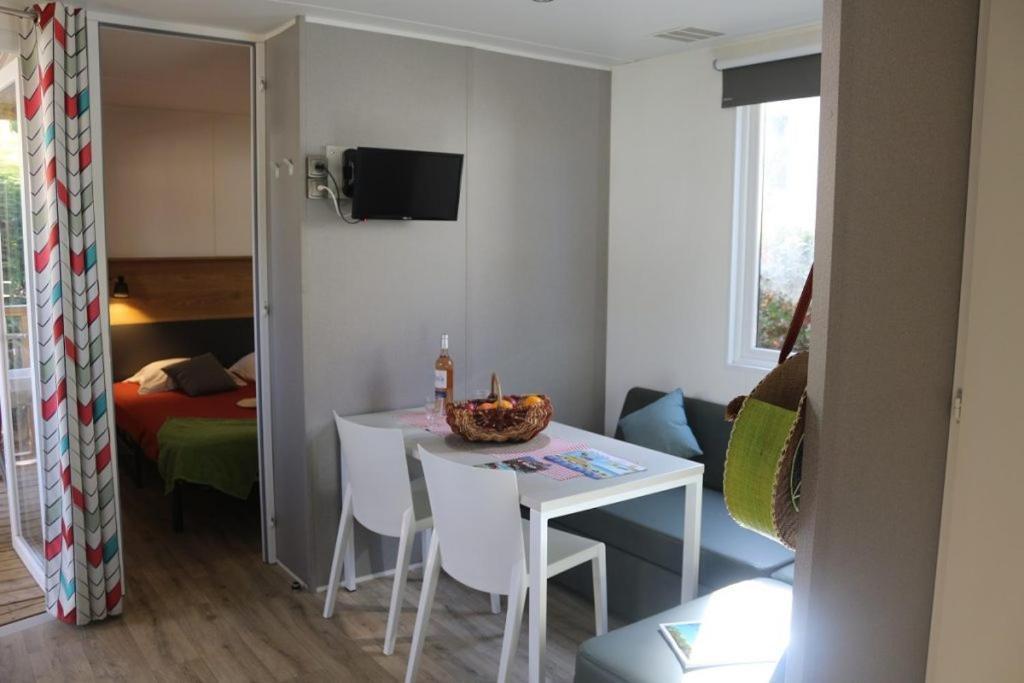 Camping Parc Mogador Sanary-sur-Mer Exterior foto